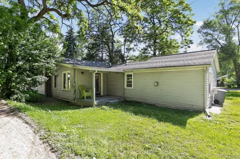 128 Front Drive