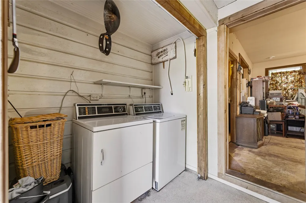 242 S Sycamore Avenue New Braunfels, TX 78130