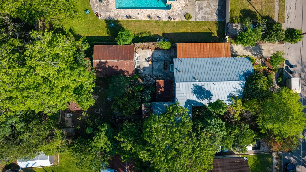 242 S Sycamore Avenue New Braunfels, TX 78130