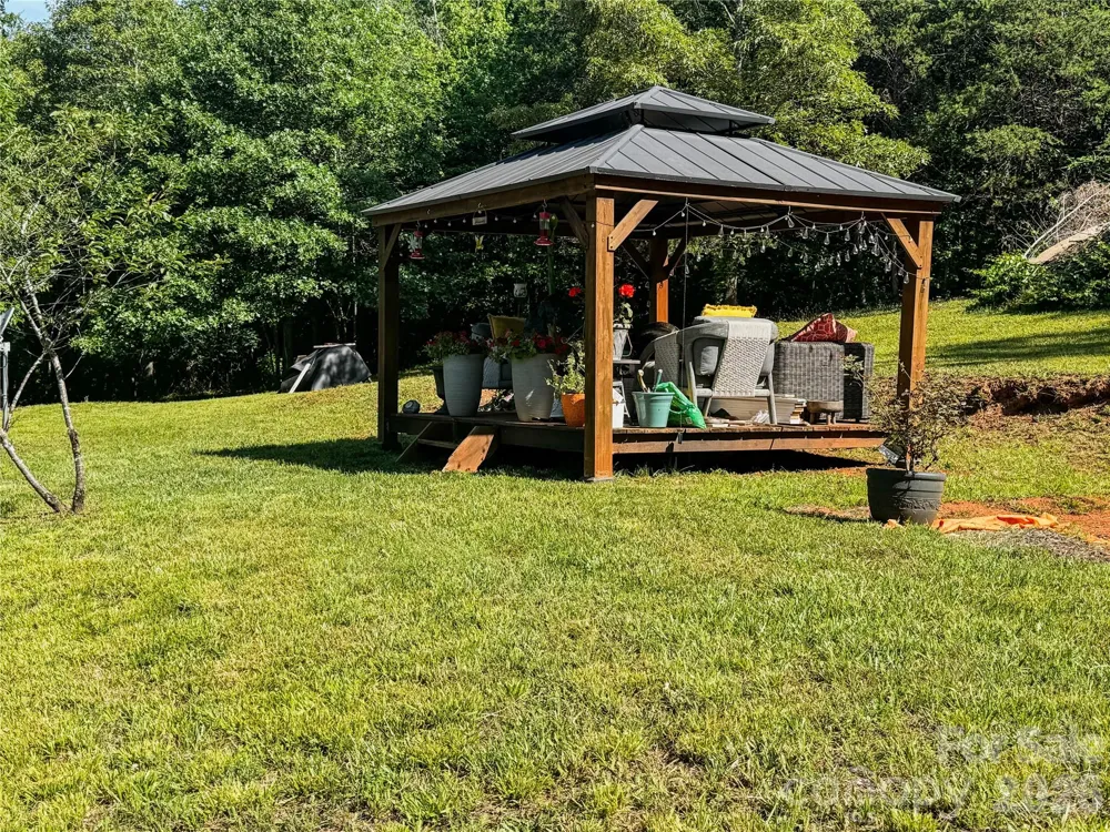 306 Golden Valley Road Casar, NC 28020
