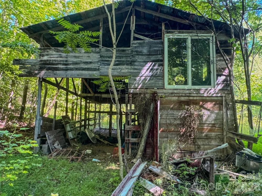 306 Golden Valley Road Casar, NC 28020