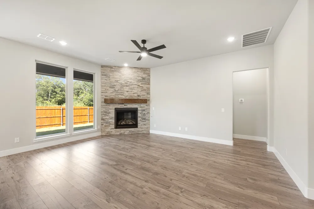 217 Rock Sparrow Lane Alvarado, TX 76009