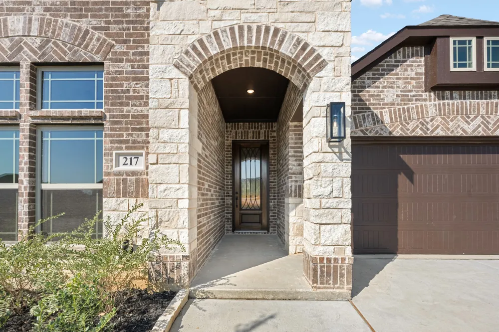 217 Rock Sparrow Lane Alvarado, TX 76009