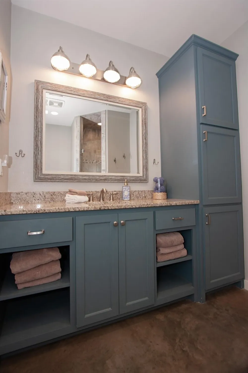 64 Coastal Oaks Loop Port O Connor, TX 77982