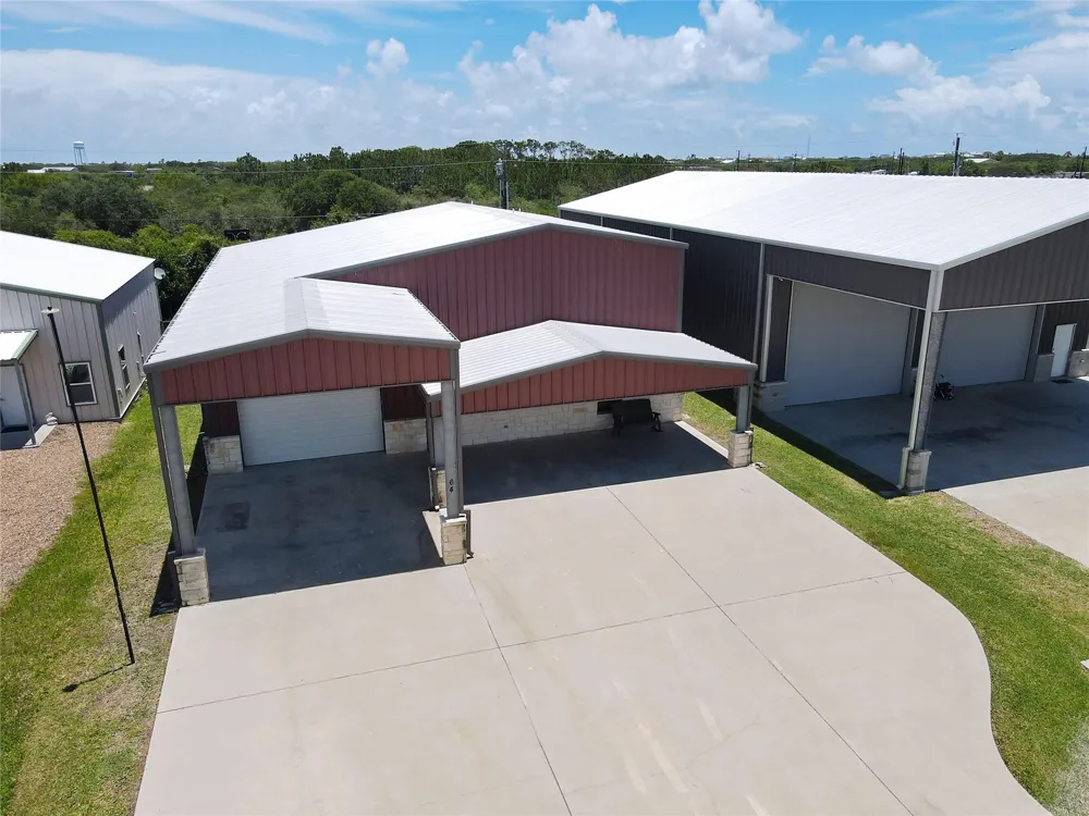 64 Coastal Oaks Loop Port O Connor, TX 77982