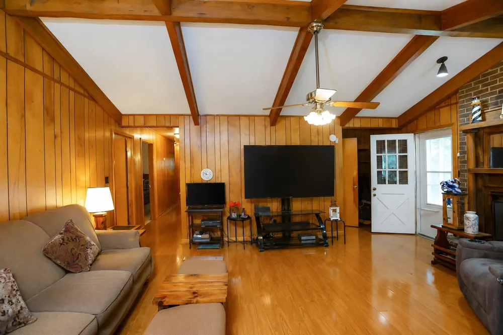 2226 Hwy 25 W Cottontown, TN 37048