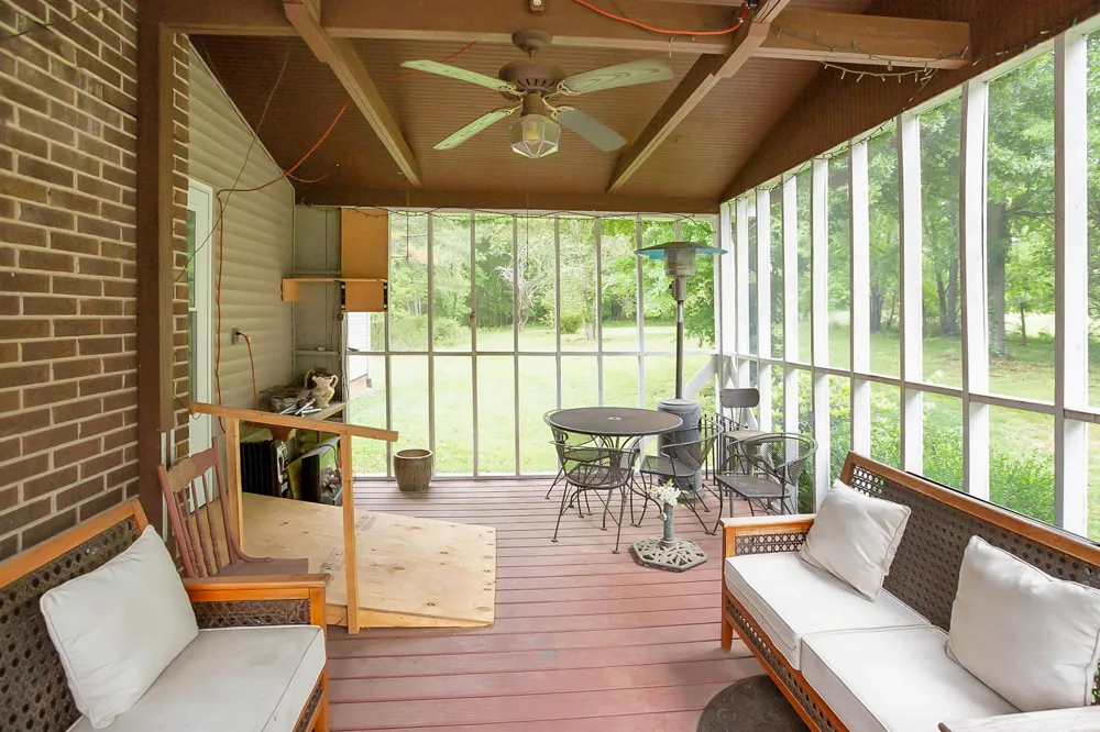 2226 Hwy 25 W Cottontown, TN 37048