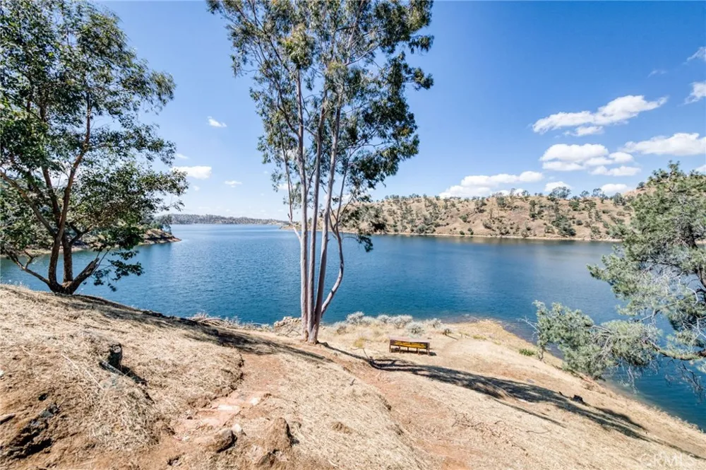28037 Sky Harbour Friant, CA 93626
