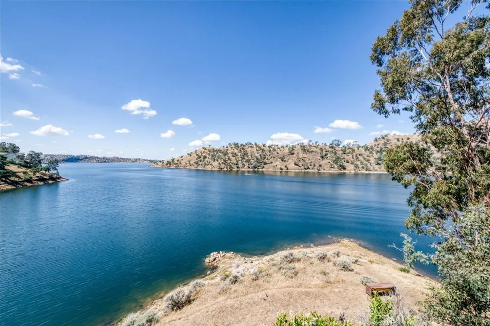 28037 Sky Harbour Friant, CA 93626