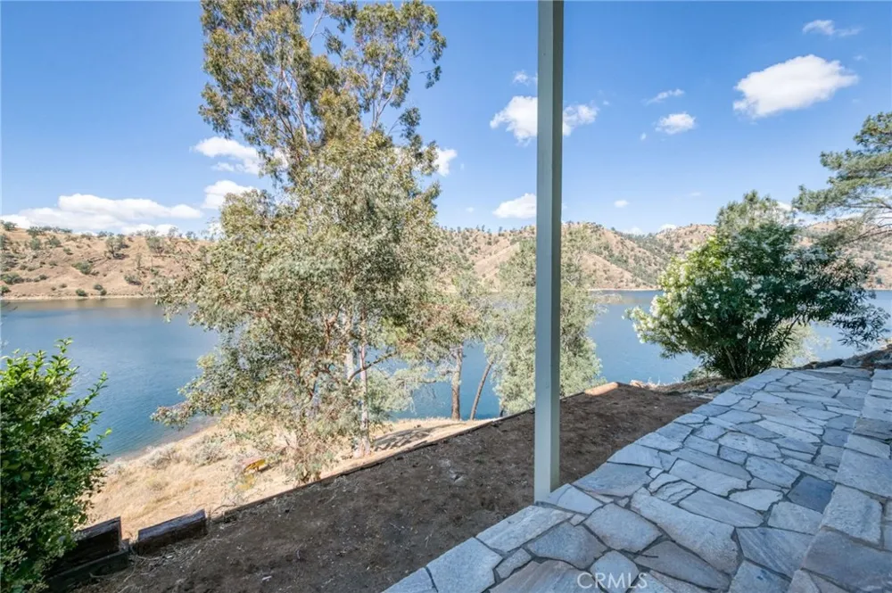28037 Sky Harbour Friant, CA 93626