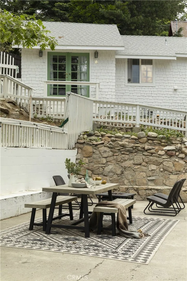 26498 Lake Forest Drive Twin Peaks, CA 92391