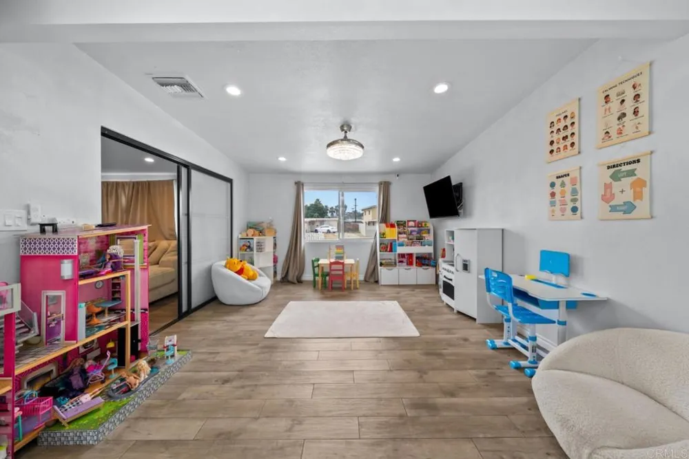 1362 Joliet Street El Cajon, CA 92019
