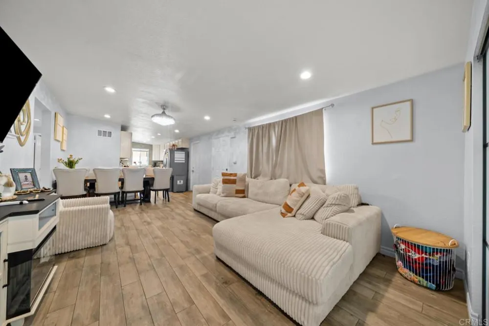 1362 Joliet Street El Cajon, CA 92019