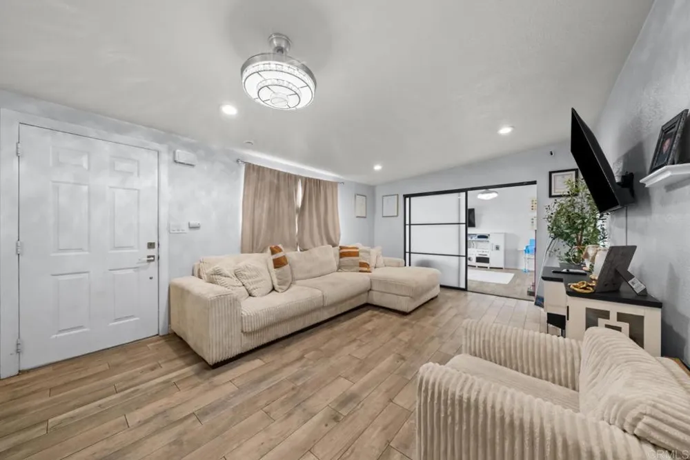 1362 Joliet Street El Cajon, CA 92019
