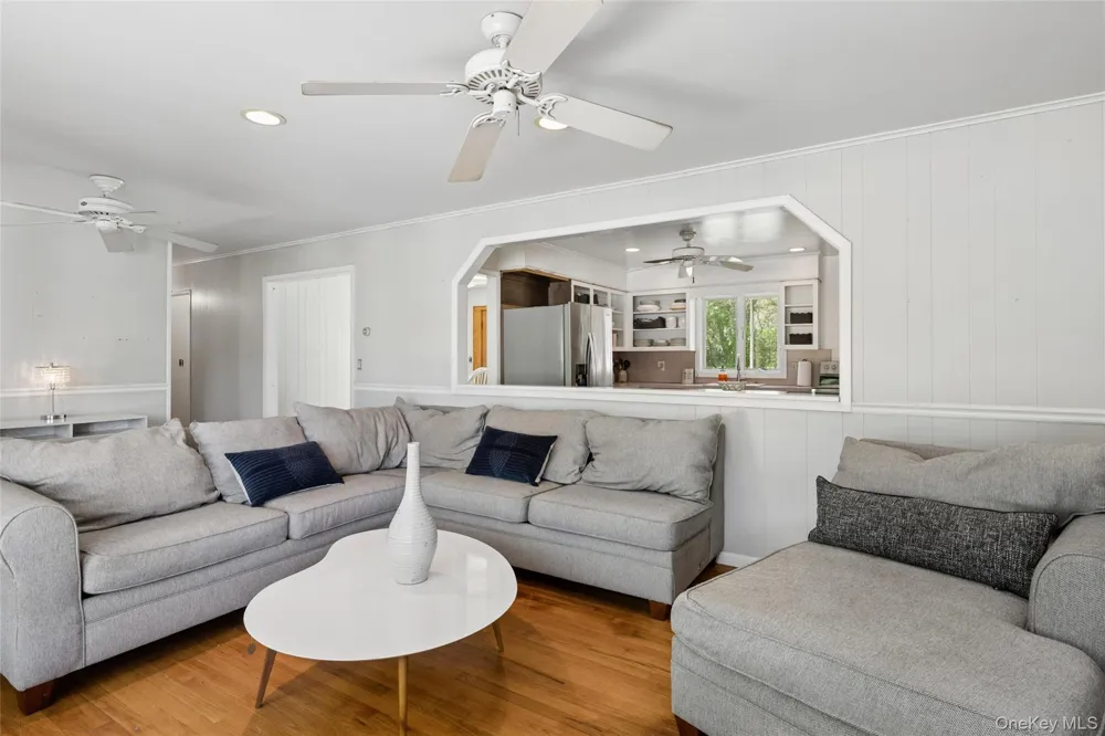 11 Columbia Street Sag Harbor, NY 11963