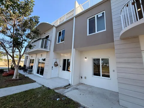 25823 SW 145th Ave #25823