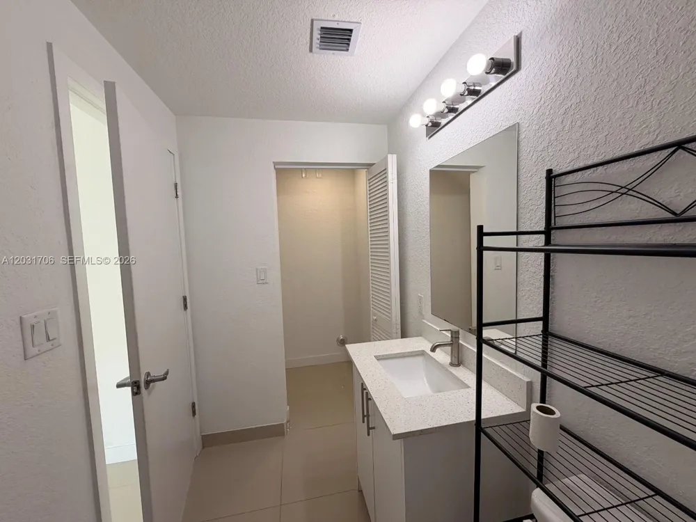 25823 SW 145th Ave #25823 Homestead, FL 33032