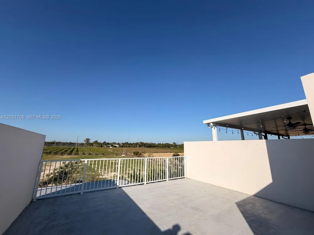 25823 SW 145th Ave #25823 Homestead, FL 33032