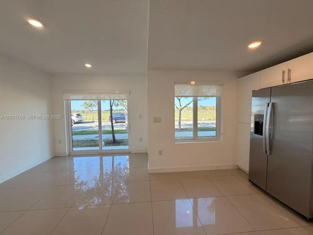 25823 SW 145th Ave #25823 Homestead, FL 33032
