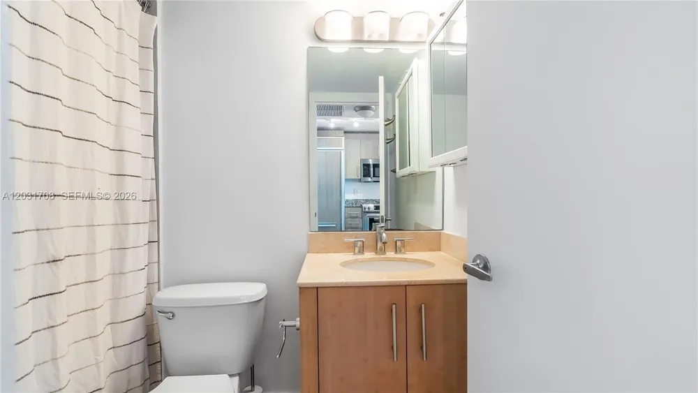 10275 Collins Ave #905 Bal Harbour, FL 33154