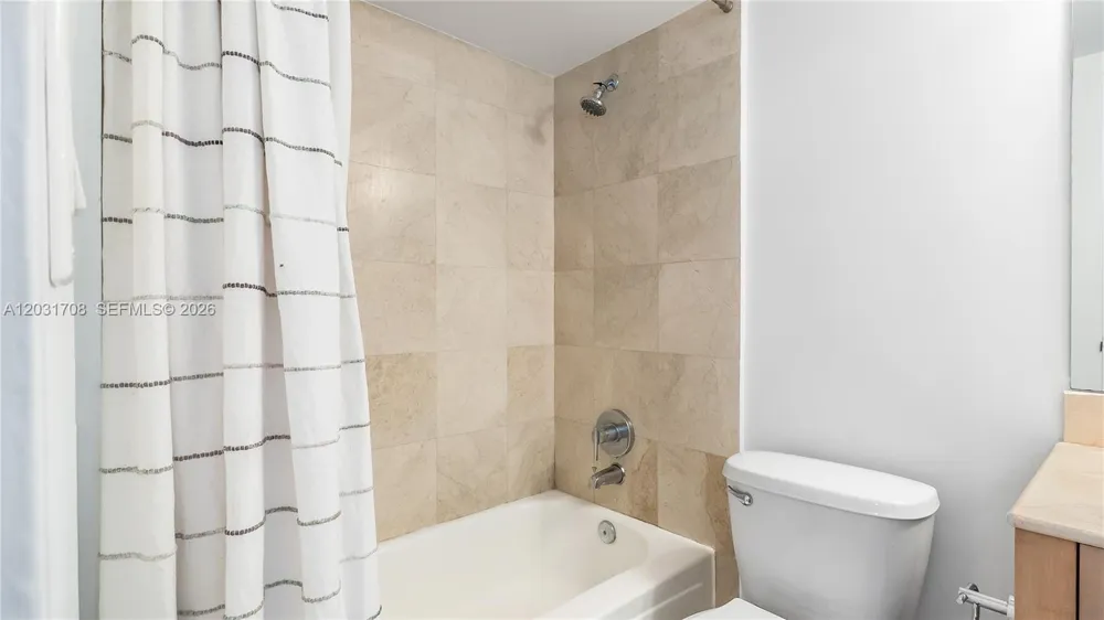 10275 Collins Ave #905 Bal Harbour, FL 33154