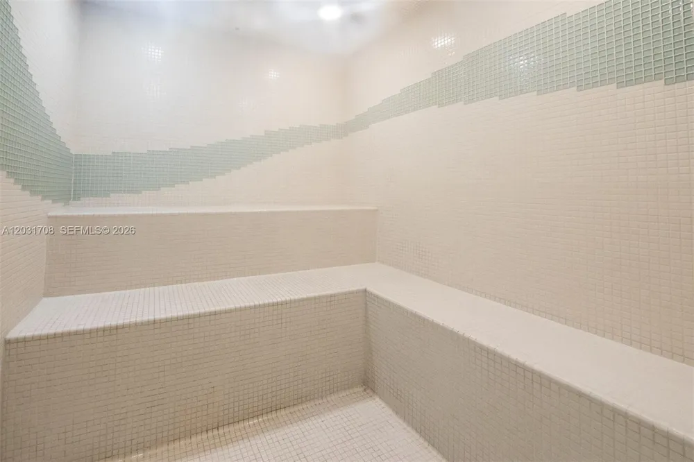 10275 Collins Ave #905 Bal Harbour, FL 33154