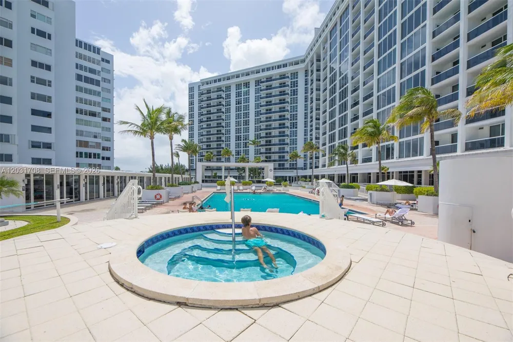 10275 Collins Ave #905 Bal Harbour, FL 33154