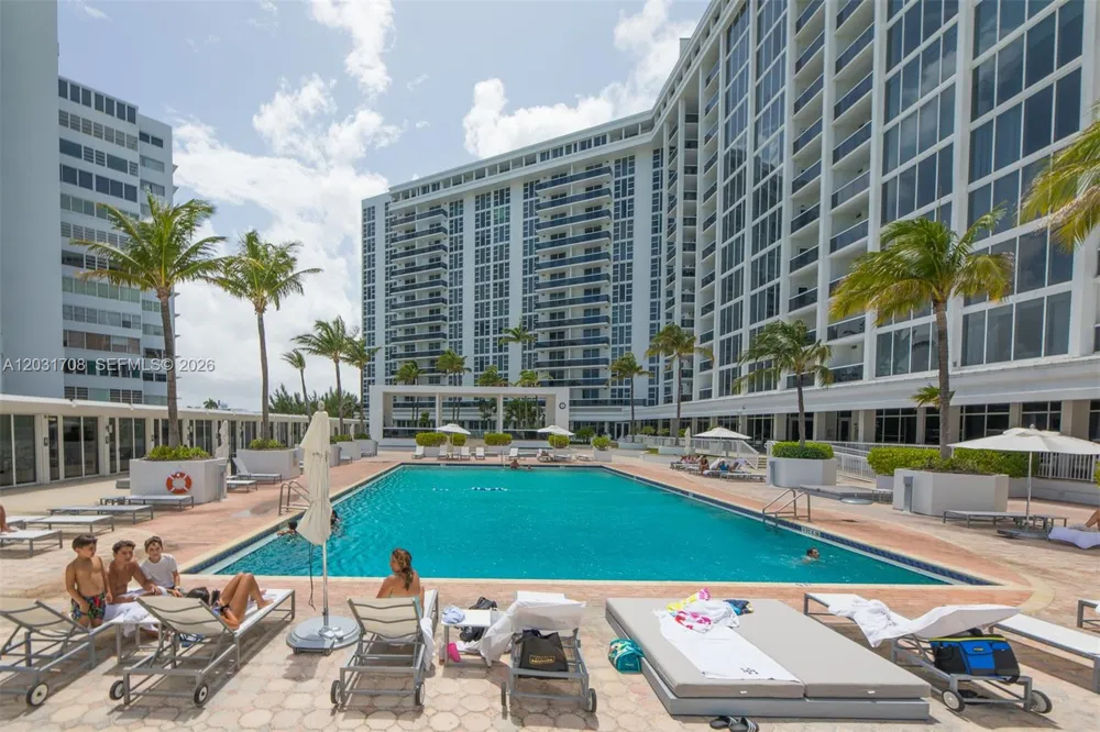 10275 Collins Ave #905 Bal Harbour, FL 33154
