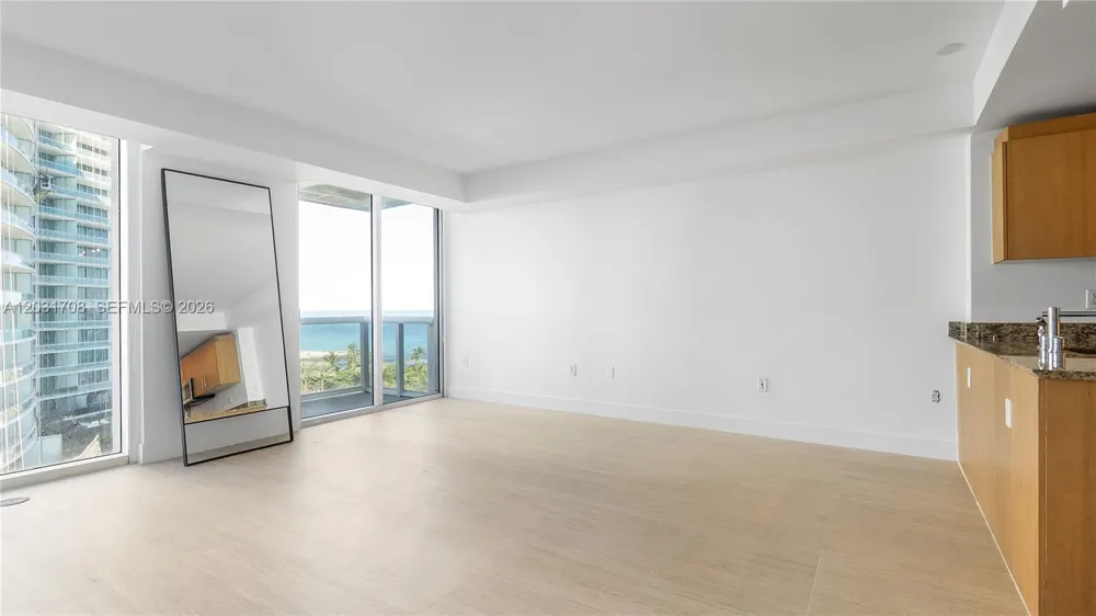 10275 Collins Ave #905 Bal Harbour, FL 33154