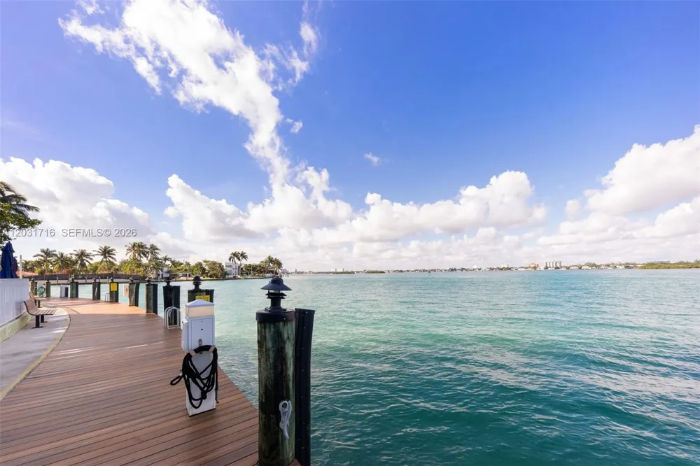 10350 W Bay Harbor Dr #5E Bay Harbor Islands, FL 33154