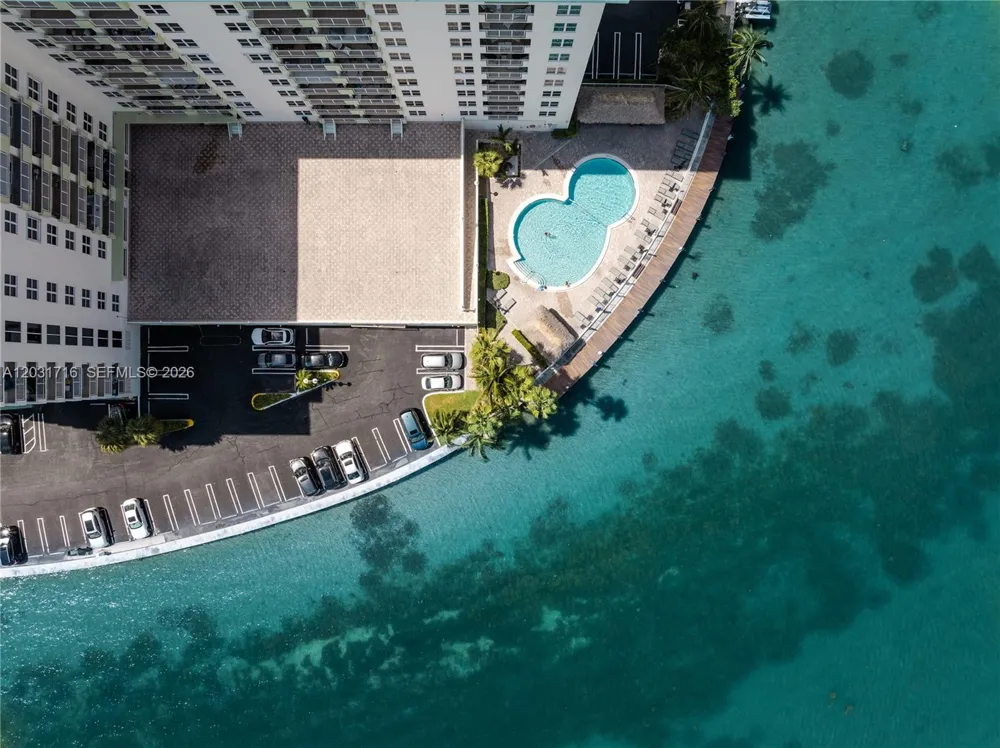 10350 W Bay Harbor Dr #5E Bay Harbor Islands, FL 33154