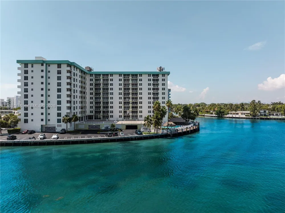 10350 W Bay Harbor Dr #5E Bay Harbor Islands, FL 33154