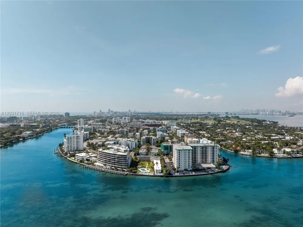 10350 W Bay Harbor Dr #5E Bay Harbor Islands, FL 33154