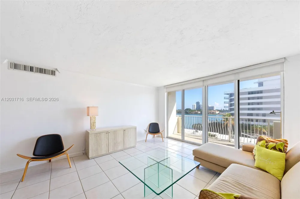 10350 W Bay Harbor Dr #5E Bay Harbor Islands, FL 33154