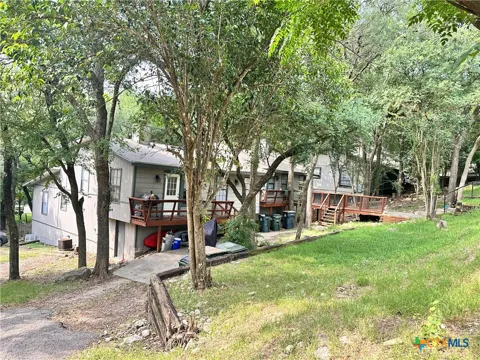 901 Hillyer Street