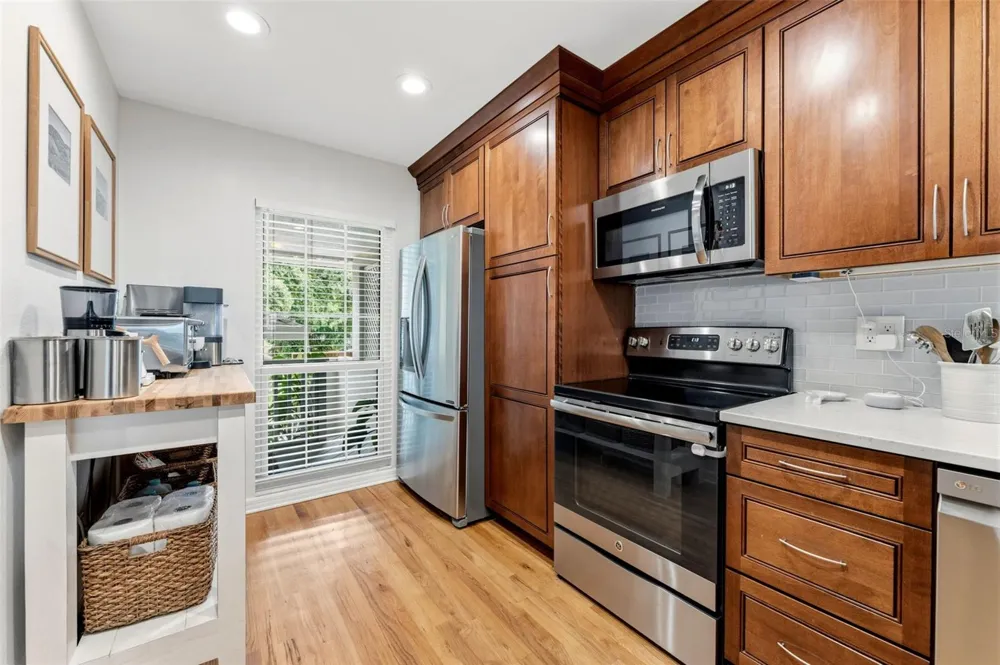 2605 W BALLAST POINT BOULEVARD Tampa, FL 33611