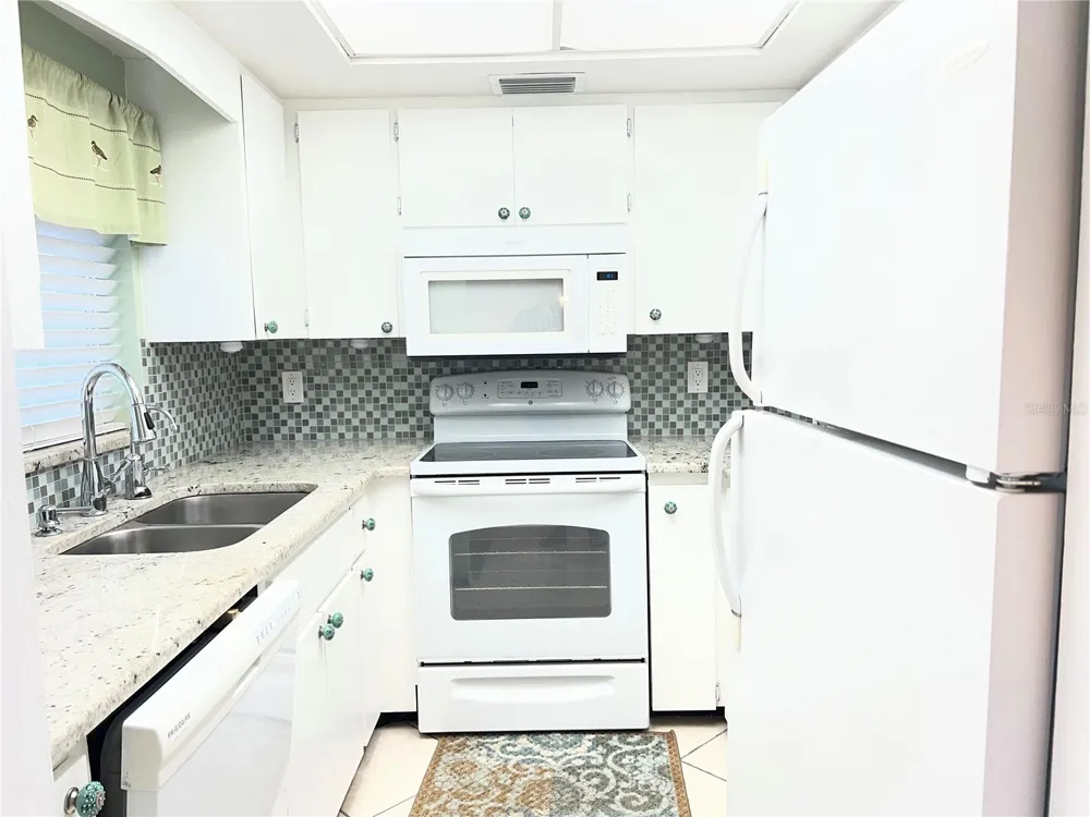 3751 S SCHOOL AVENUE #29 Sarasota, FL 34239