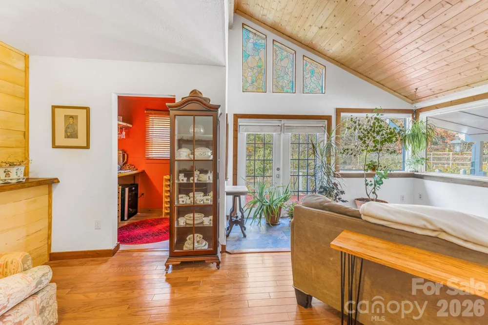 226 Fish Pond Lane Burnsville, NC 28714