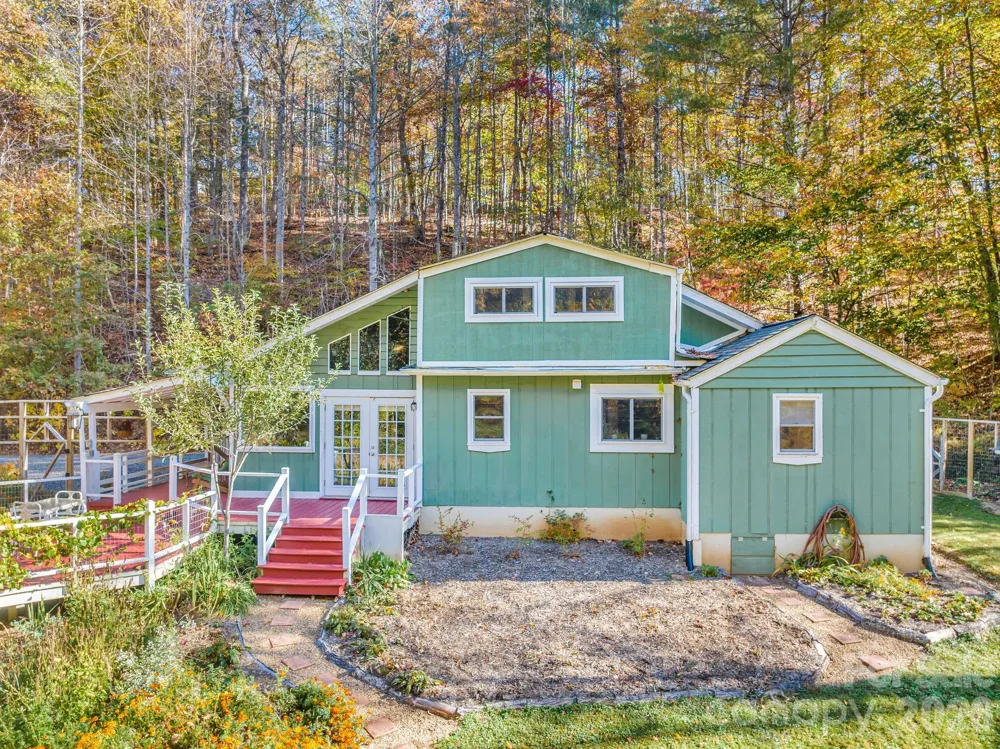 226 Fish Pond Lane Burnsville, NC 28714