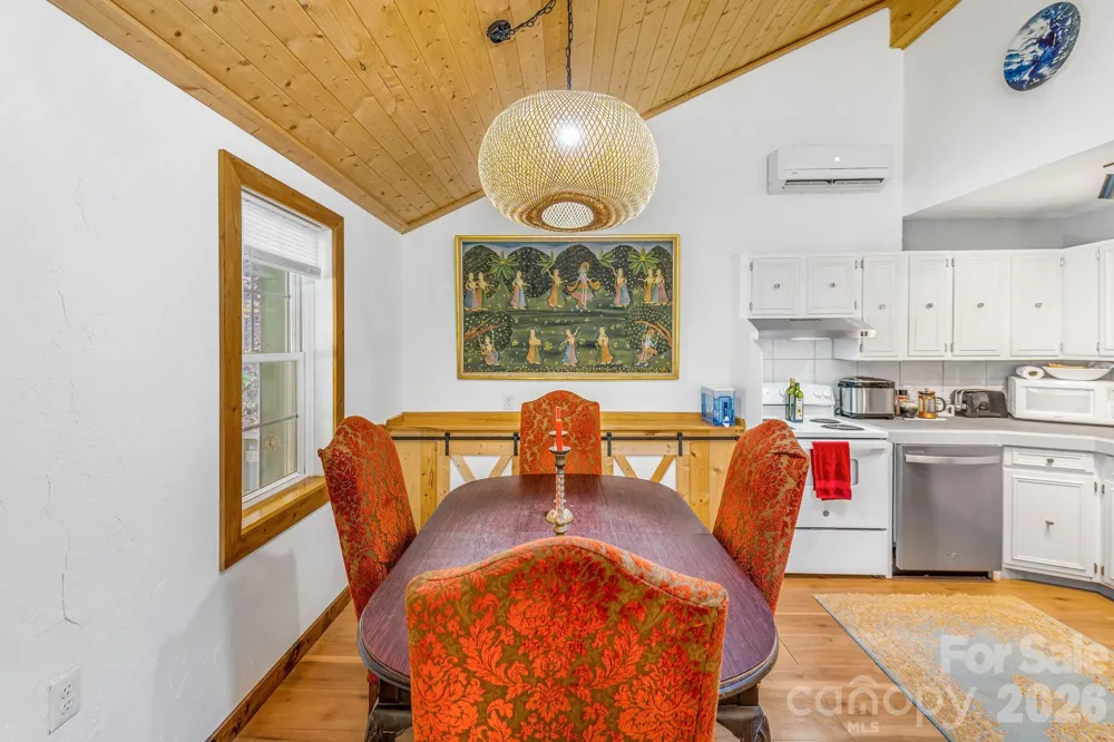 226 Fish Pond Lane Burnsville, NC 28714