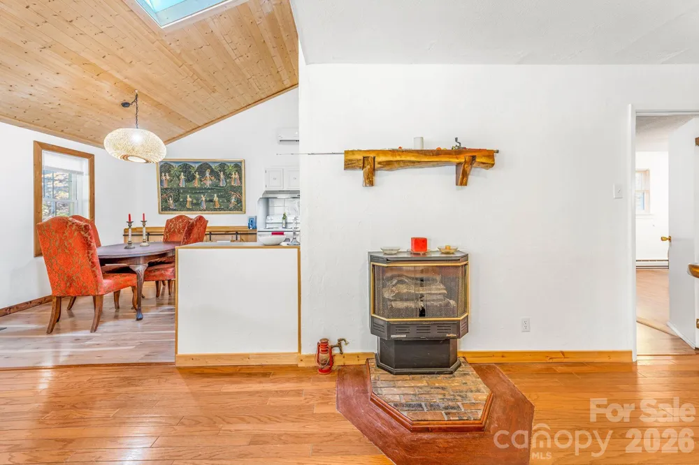 226 Fish Pond Lane Burnsville, NC 28714