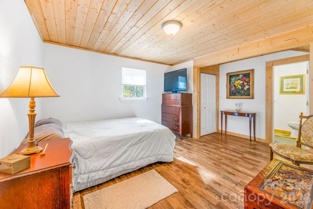 226 Fish Pond Lane Burnsville, NC 28714