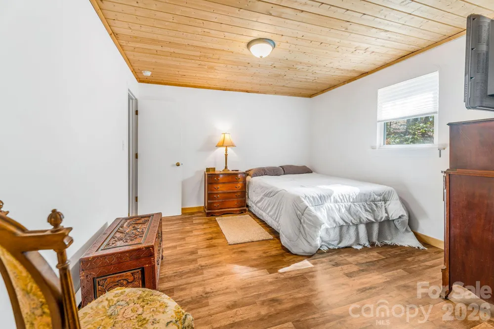 226 Fish Pond Lane Burnsville, NC 28714