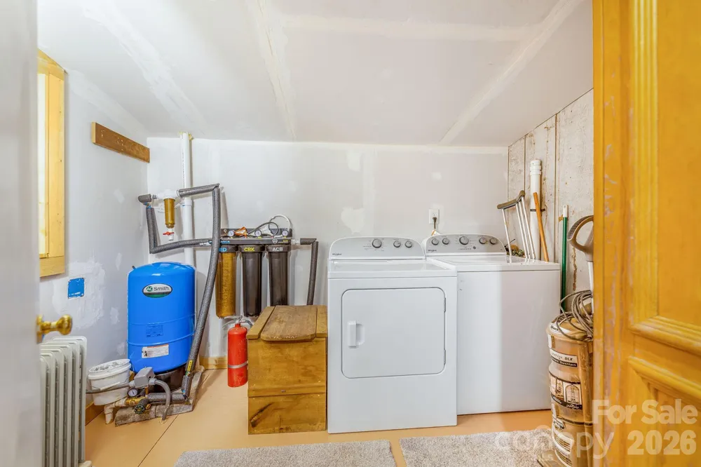 226 Fish Pond Lane Burnsville, NC 28714