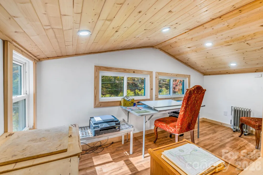 226 Fish Pond Lane Burnsville, NC 28714