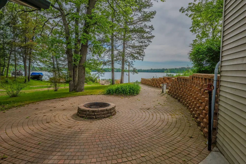 12284 Bayberry Drive Menahga, MN 56464