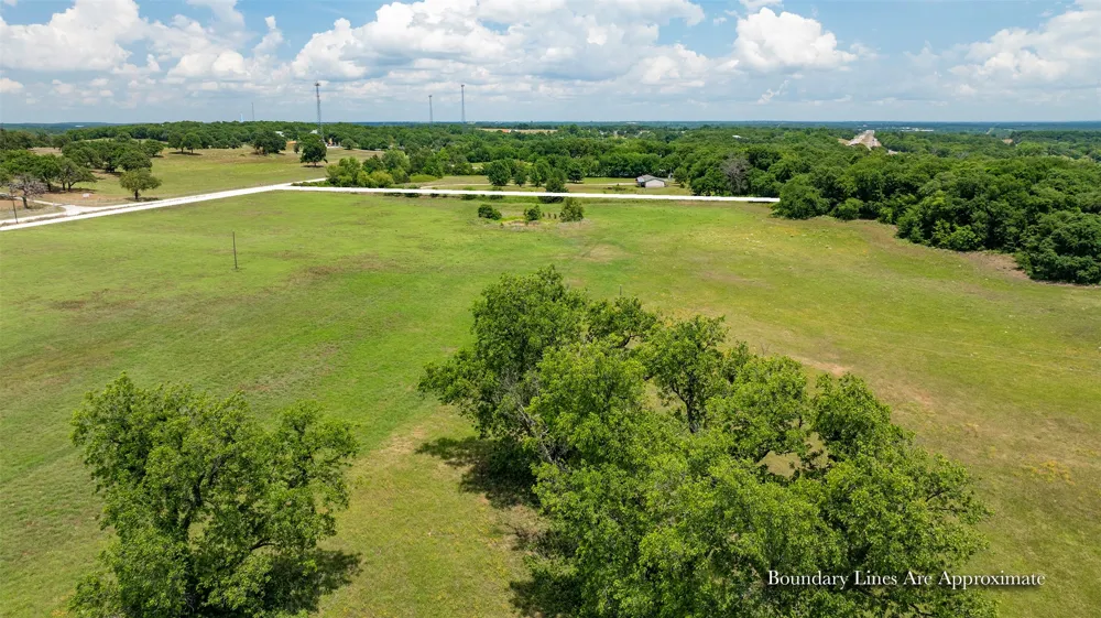 7803 E US Hwy 82 Gainesville, TX 76240