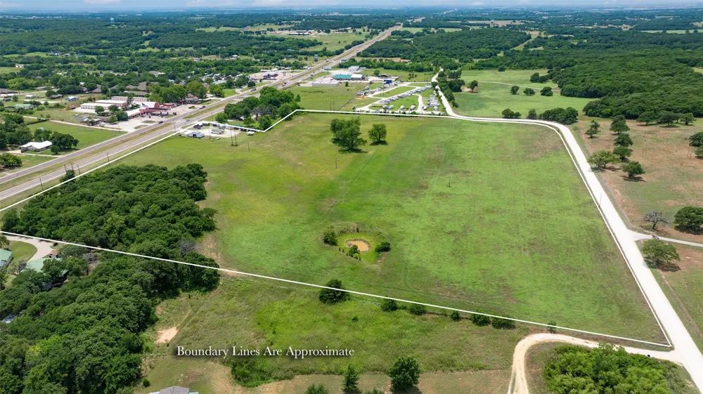 7803 E US Hwy 82 Gainesville, TX 76240
