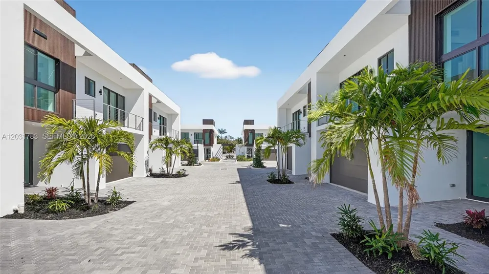 4636 SW 32nd Ave #C2 Dania Beach, FL 33312