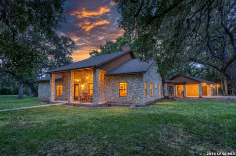 382 Arboles Ct